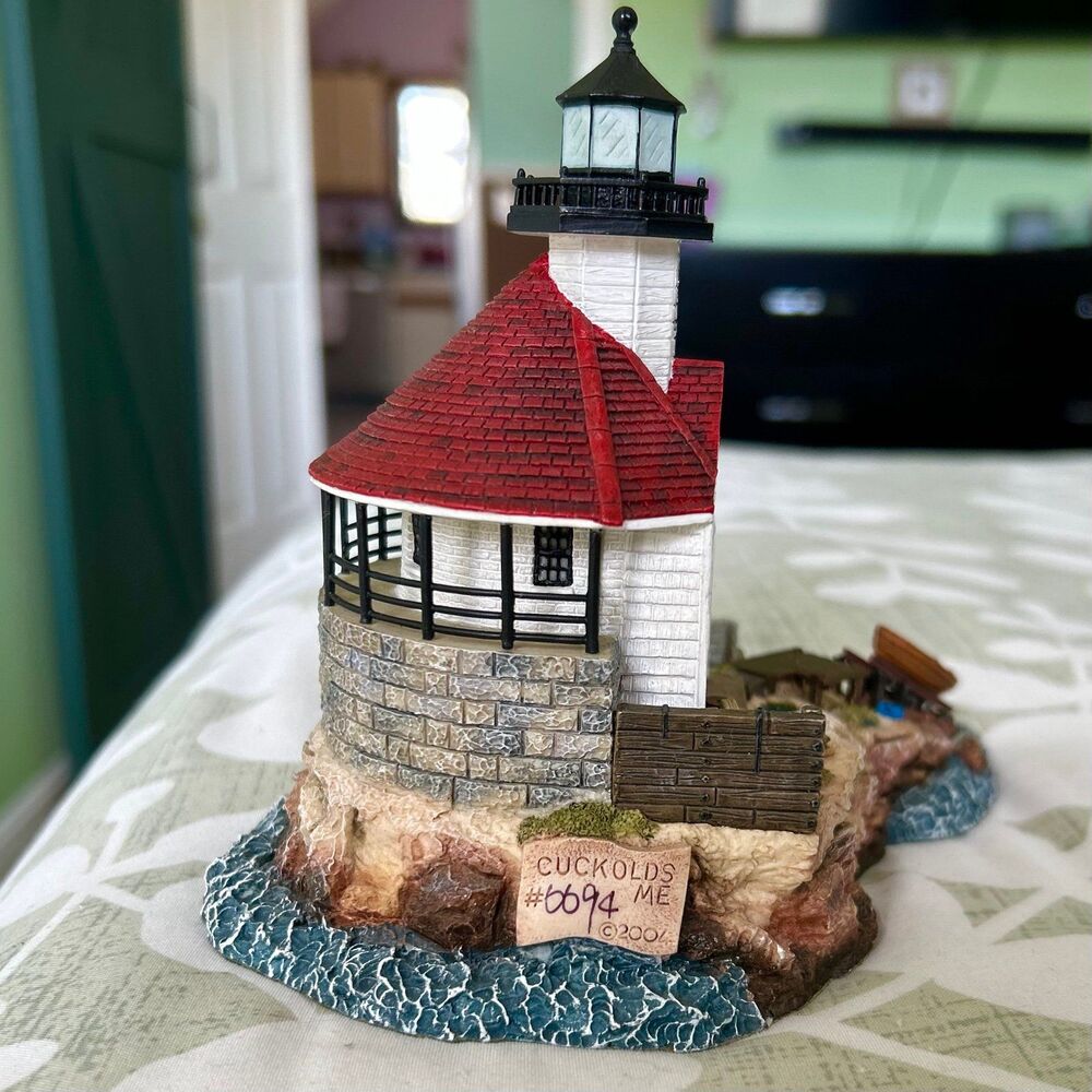 Vintage Textured + Detailed Lighthouse on Coast Home Decor Accent - Picture 10 of 12